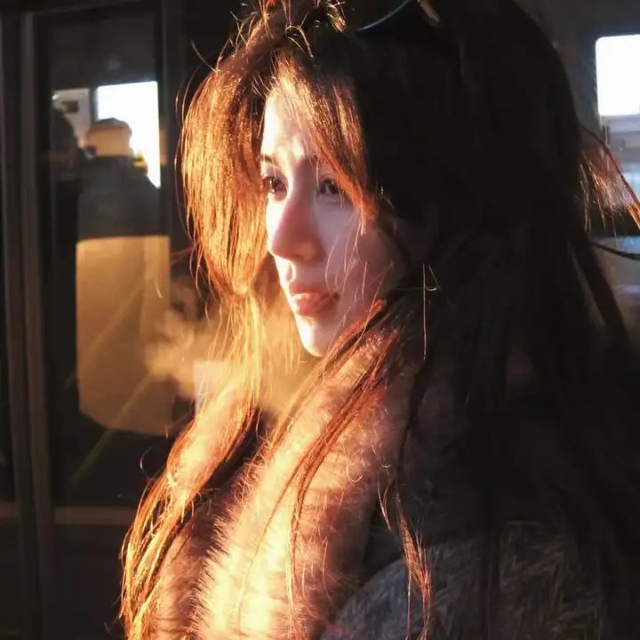 倾城歌手
